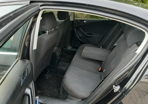 Volkswagen Passat cena 10900 przebieg: 354000, rok produkcji 2006 z Gostyń małe 67